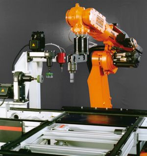 Müşterinin iş parçalarına uyarlanmış özel üretim Kreeb ürünleri kullanan robot çapak alma sistemleri